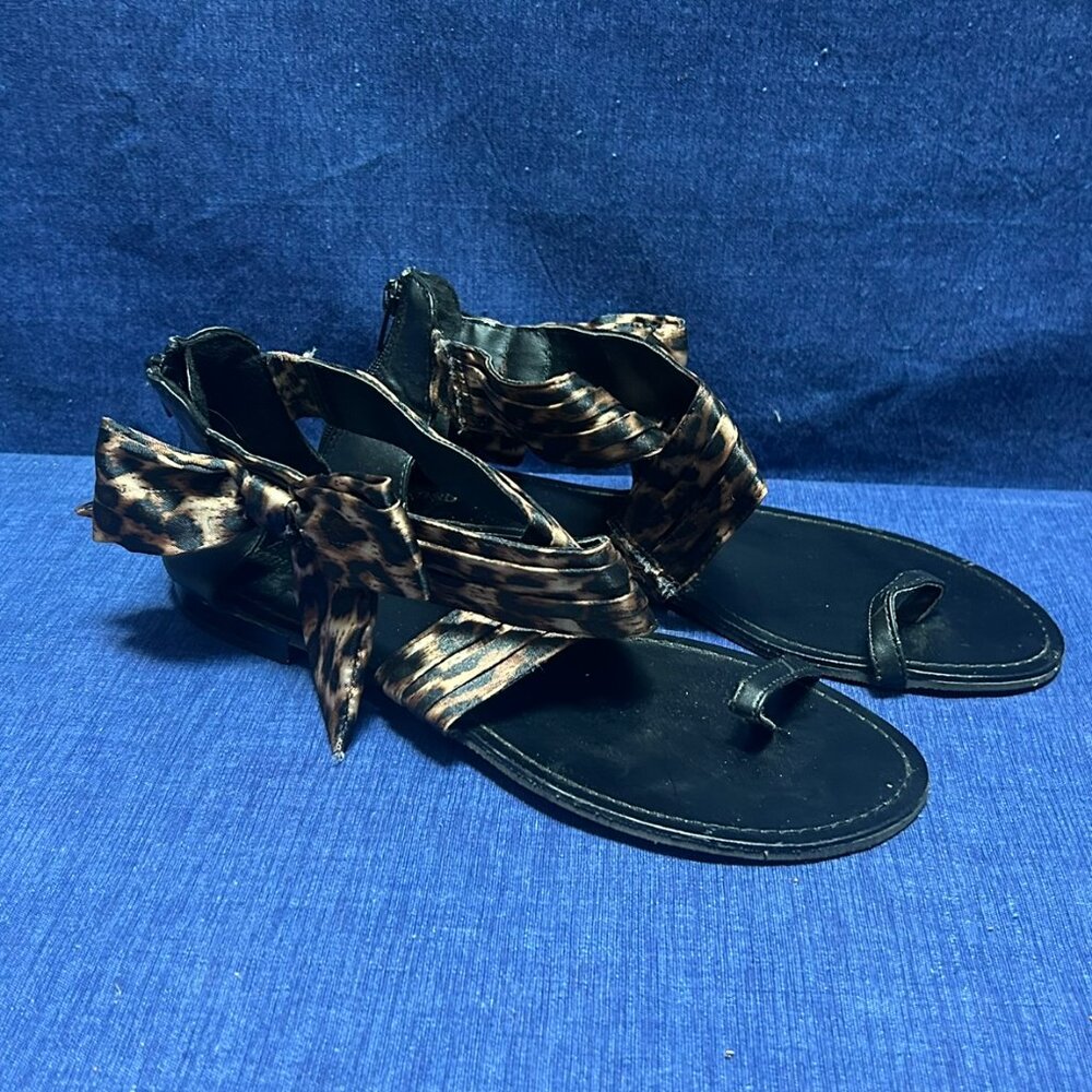 Maurice's black and leopard sandals with bow - size 9.5